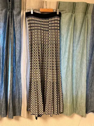 그레디 브릴리언트 리버서블 니트 스커트