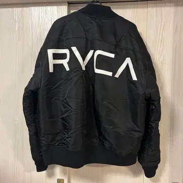 RVCA MA-1 스타일 자켓 블랙