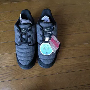 OUTDOOR SPORTS 그레이 스니커즈 23.0