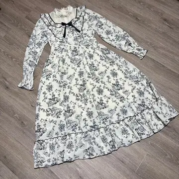 아마벨 로맨틱 플로럴 롱 원피스