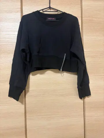 사이드 지퍼 블랙 크롭 트레이닝복