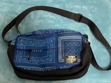 CHALLENGER 반다나 숄더 파우치