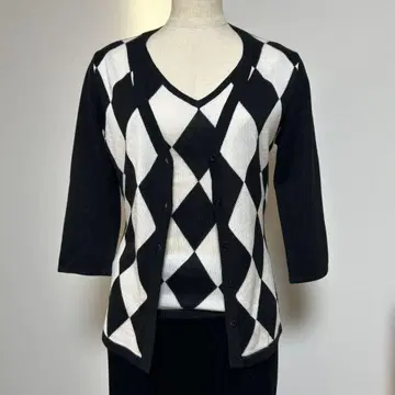 ANAYI 아나이 앙상블 화이트 블랙 아가일 칠부 소매