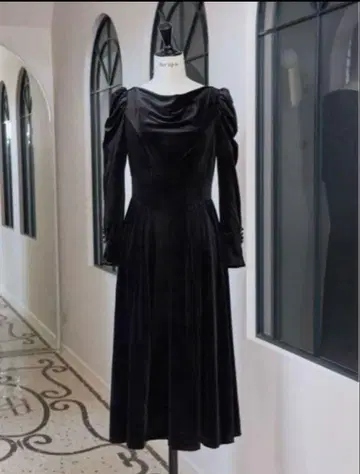 herlipto Majestic Velour Dress M