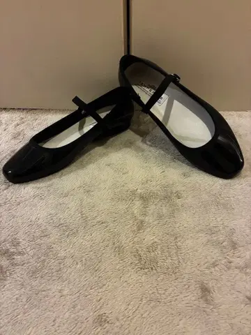 TEMPERATE 스트랩 플랫슈즈 블랙 22.5 레인