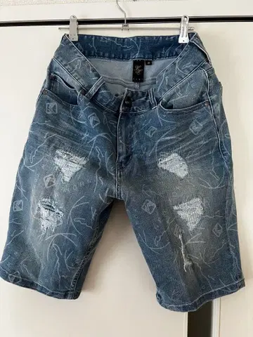 데미지 데님 숏팬츠 30