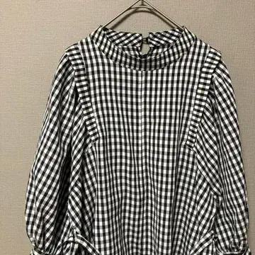 PlechurCiel 스탠드 카라 볼륨 슬리브 블라우스 (M) 튜닉