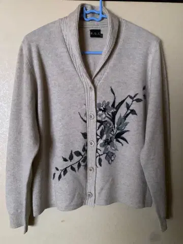 H.Q.C 꽃무늬 가디건 사이즈 40 그레이 캐시미어