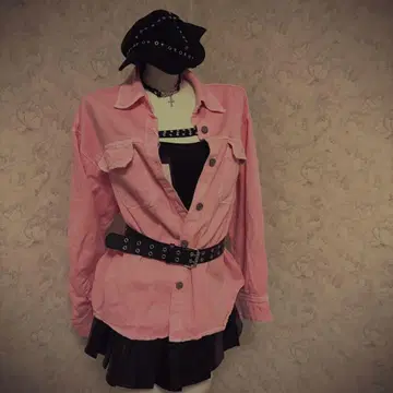 핑크 긴팔 셔츠 바이크풍 시크 스타일