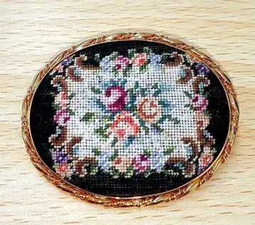 쁘띠포앙 장미들 브로치