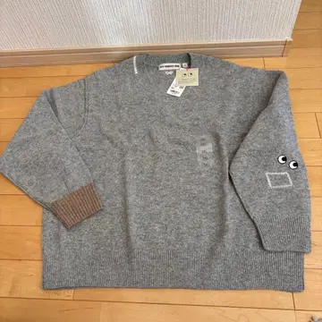 유니클로 ANYA HINDMARCH 3XL 라이트 그레이 스웨터