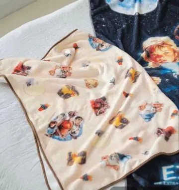 니코앤드 [ E.T. ] 콜라보 담요 아이보리 미사용