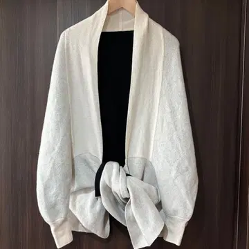 [ 새상품급 ] 보르지 투모로우랜드 캐시미어 혼방 가디건 숄 스타일