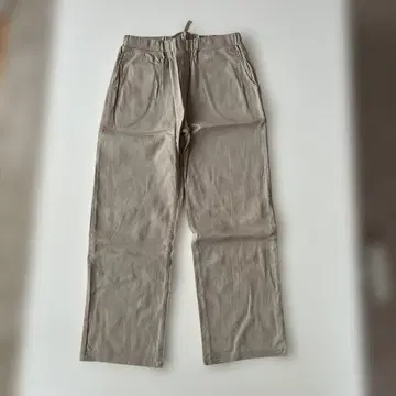 베이지 캐주얼 팬츠 고양이 자수 포함