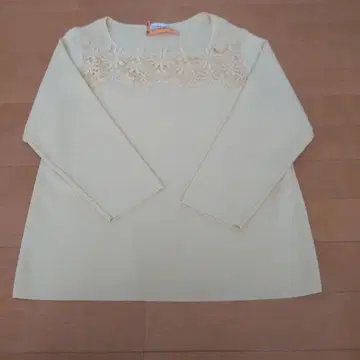 새상품급 레리안 꽃무늬