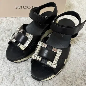 새상품급 세르지오로시 TWENTY 비쥬 버클 스트랩 샌들