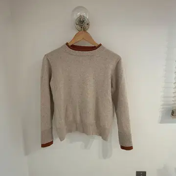 LOISIR 로와지르 울 캐시미어 니트 스웨터 절개 베이지