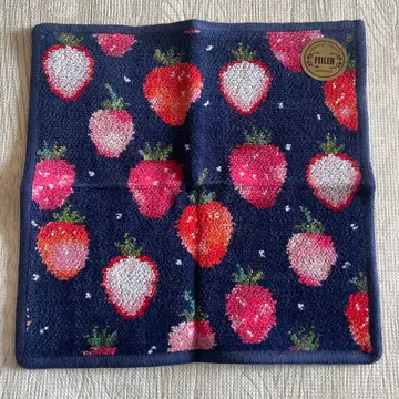 새상품 페이 손수건 스트로베리 도트 네이비 x 네이비