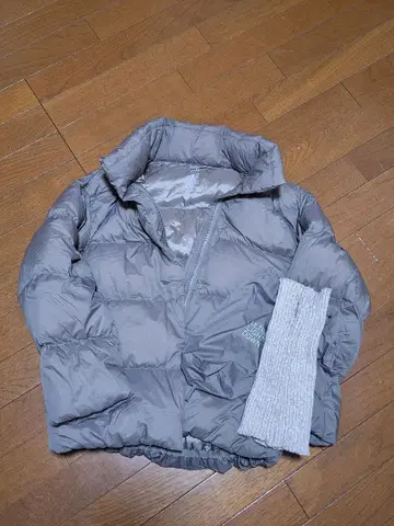 UNIQLO ULTRA LIGHT DOWN S 수납 봉투+암워머