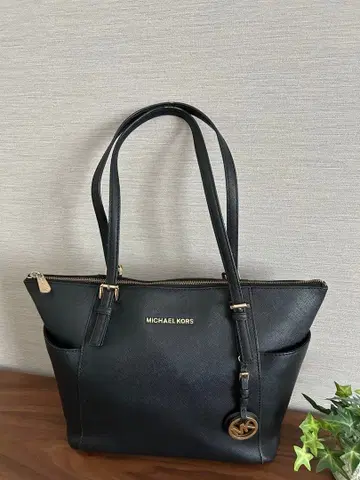 [ 새상품급 ] MICHAEL KORS 블랙 토트백