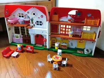 헬로키티의 집에 오신 것을 환영합니다 인형의 집