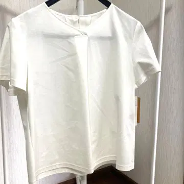 레리안 화이트 라벨 반팔 상의 M 사이즈