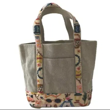 러브러리 바이 페이 페이 바캉스 도 에마 토트백