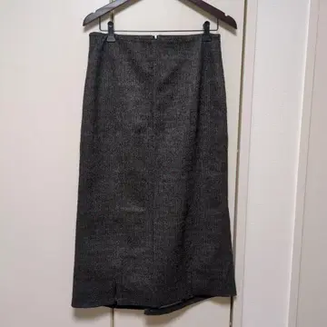 다크 그레이 타이트 스커트 MIMIGRANT (미미그란트)