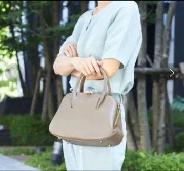 새상품급!! MILOS Wzip 미로스 보스턴 베이지 2way 가죽