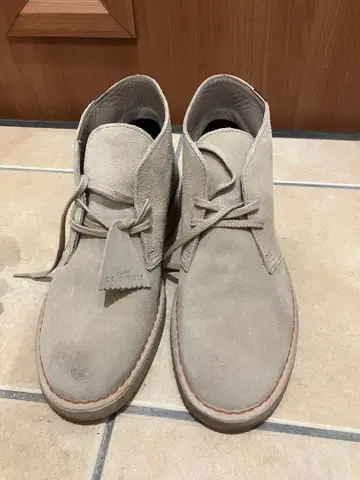 CLARK'S ORIGINALS 처카 부츠 베이지