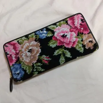 레이크알스타 꽃무늬 셔닐 장지갑