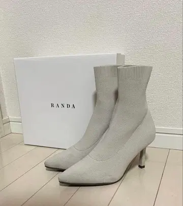 [가격 인하] RANDA 삭스 부츠 S 사이즈