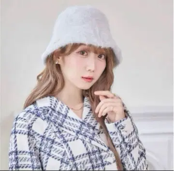 오타니 에미리 로제 뮤즈 퍼 버킷햇 화이트 evelyn snidel