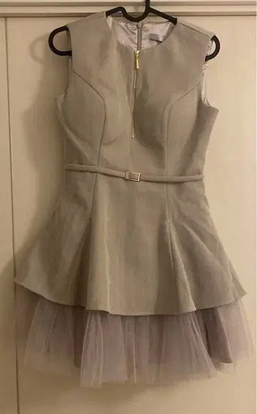 DEA.ROBE de FLEURS 슬리브리스 벨트 디자인 튤 미니 드레스