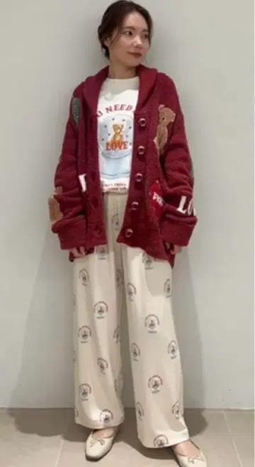 젤라또피케 2023 모델 [ HOLIDAY ] 베어 모티브 자카드 가디건