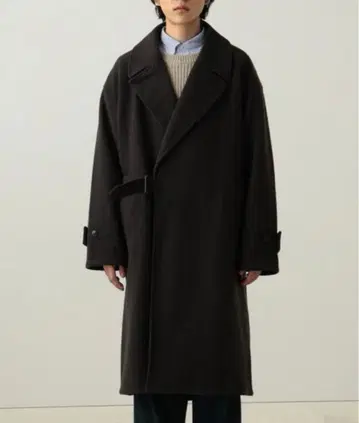 BEAMS dot 타이로켄 코트 FW22 블랙