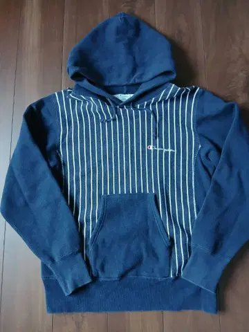 리버스웨이브 Champion 네이비 스트라이프 후드티 L 사이즈