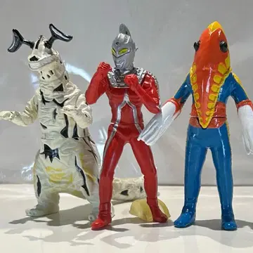 HG 울트라맨 시리즈 울트라 세븐 & 엘레킹 & 메토론 외계인