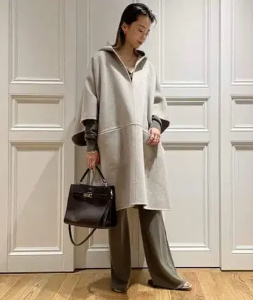 새상품급 MUSE 두지엠 클라세 victorian 판초 베이지