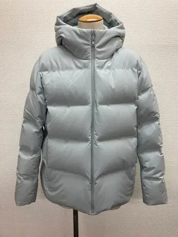유니클로 심리스 다운 파카 (라이트 그레이) XL 사이즈