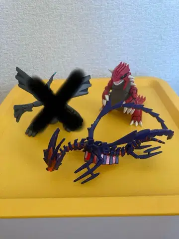 몬코레 그란돈 무겐다이나 피규어 세트