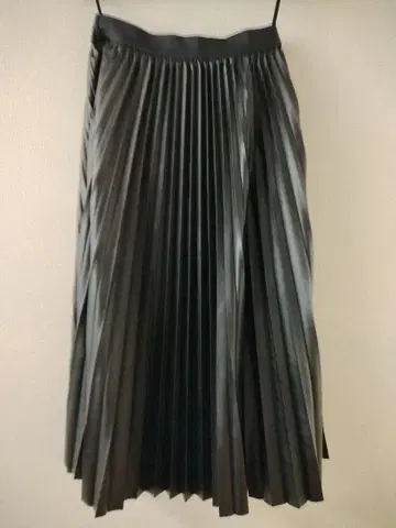 레리안 에코 가죽 플리츠 스커트 9 사이즈