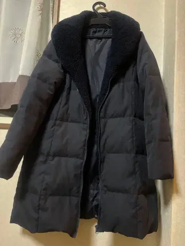 보아 카라 부착 네이비 롱 다운 자켓