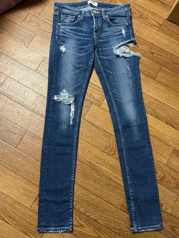 GYDA SIDE RIPPED 스키니 데님 팬츠