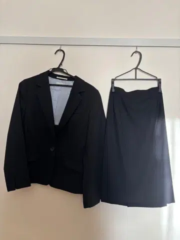 코나카 여성 수트 스커트 세트 블랙 17AR