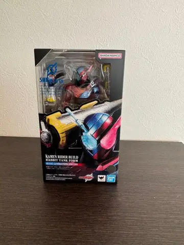 S.H.Figuarts 가면라이더 빌드 토끼 탱크 폼