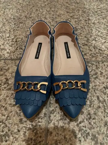 파란색 스캘럽 엣지 펌프스 22.5cm 천연 가죽