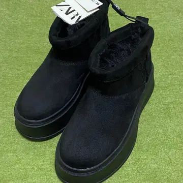 미사용 ZARA 블랙 숏부츠 35(22cm)