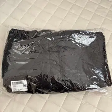 새상품 coca 리버서블 퀼팅 블루종