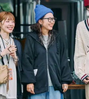 니코앤드 [be with M] 미사요 하기 후드티